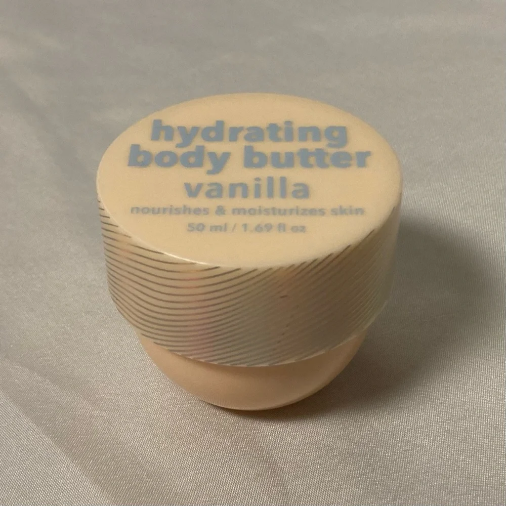 Pearl World Inc Hydrating Vanilla Body Butter 50 ml 1.69 fl oz